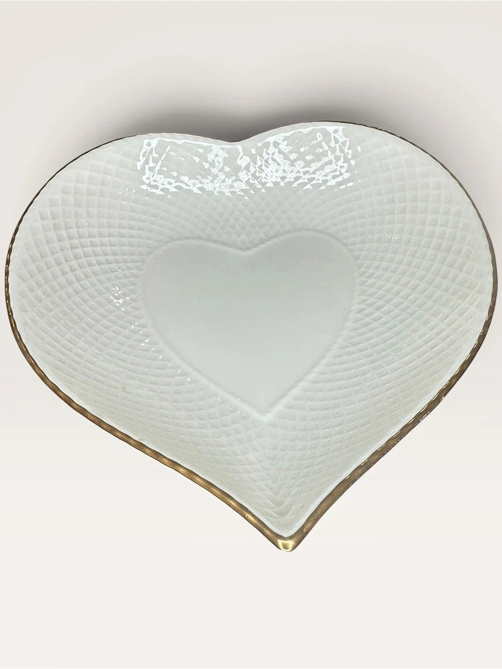 Mikasa 24 Karat B2001 Heart Dish Heart-Shaped Ivory Bone China Dish